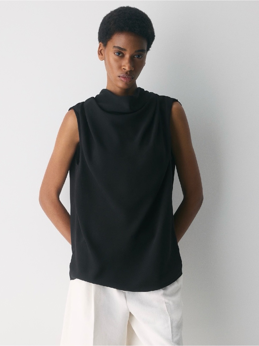 NWT Aritzia Babaton Carter Tank XS